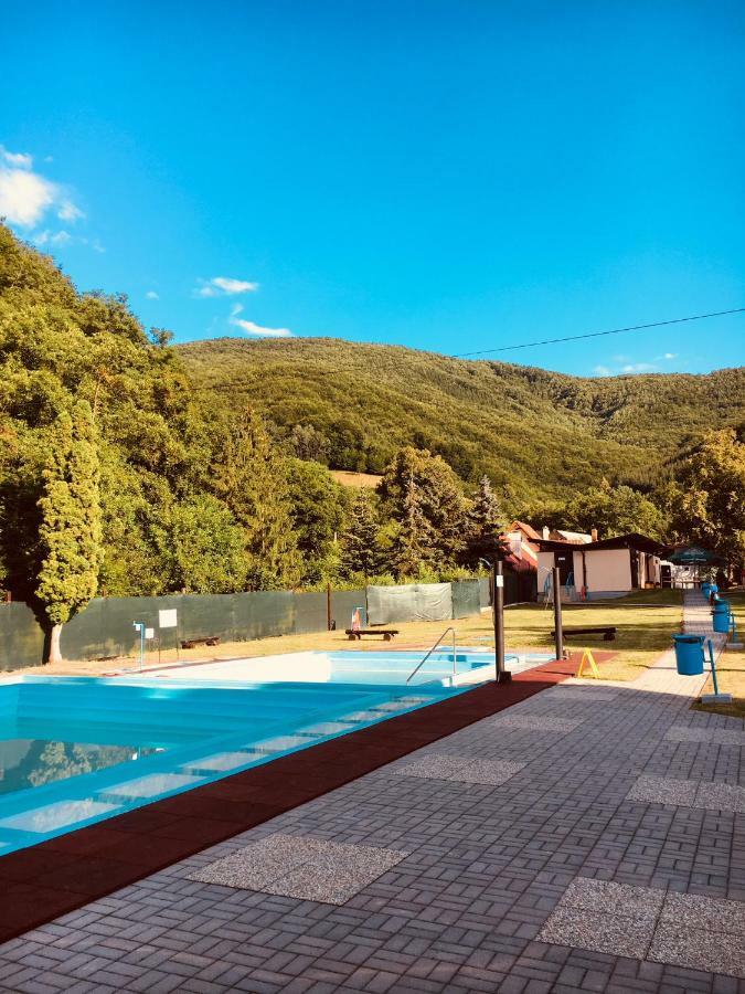 Grand Spa Holiday Home Sklené Teplice Exteriér fotografie